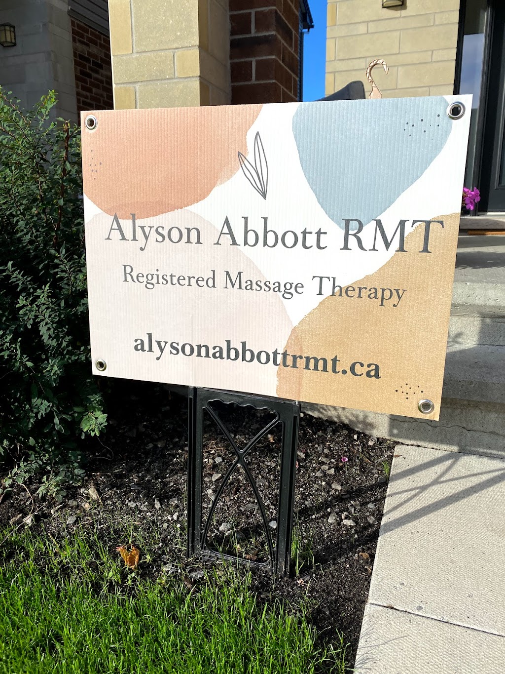 Alyson Abbott RMT | point of interest | 58 Nutting Crescent, Manotick, ON K4M 0C3, Canada | 6138801735 OR +1 613-880-1735