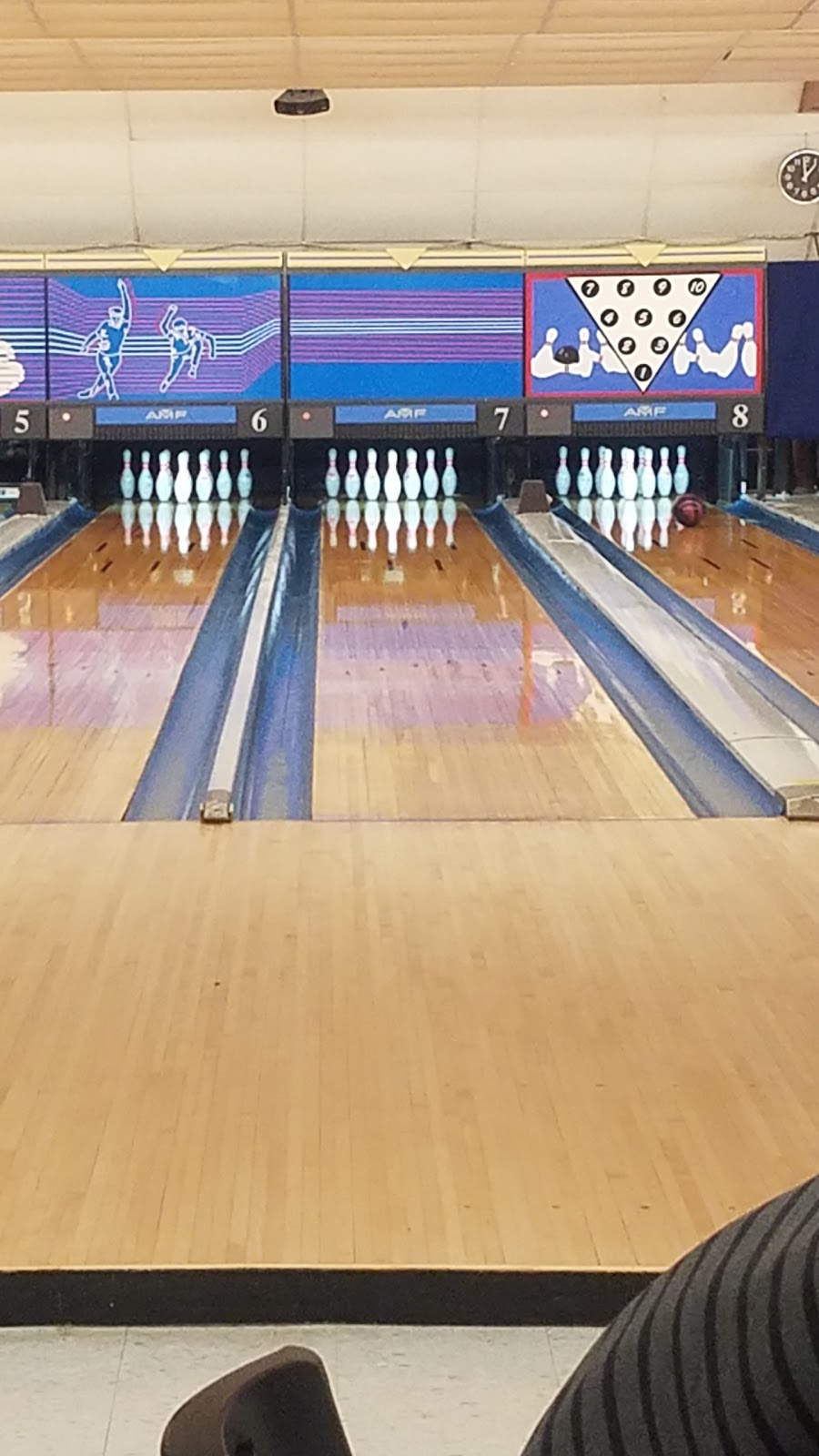 Manor Lanes II | 170 Tonawanda Creek Rd, Amherst, NY 14228, USA | Phone: (716) 691-6664