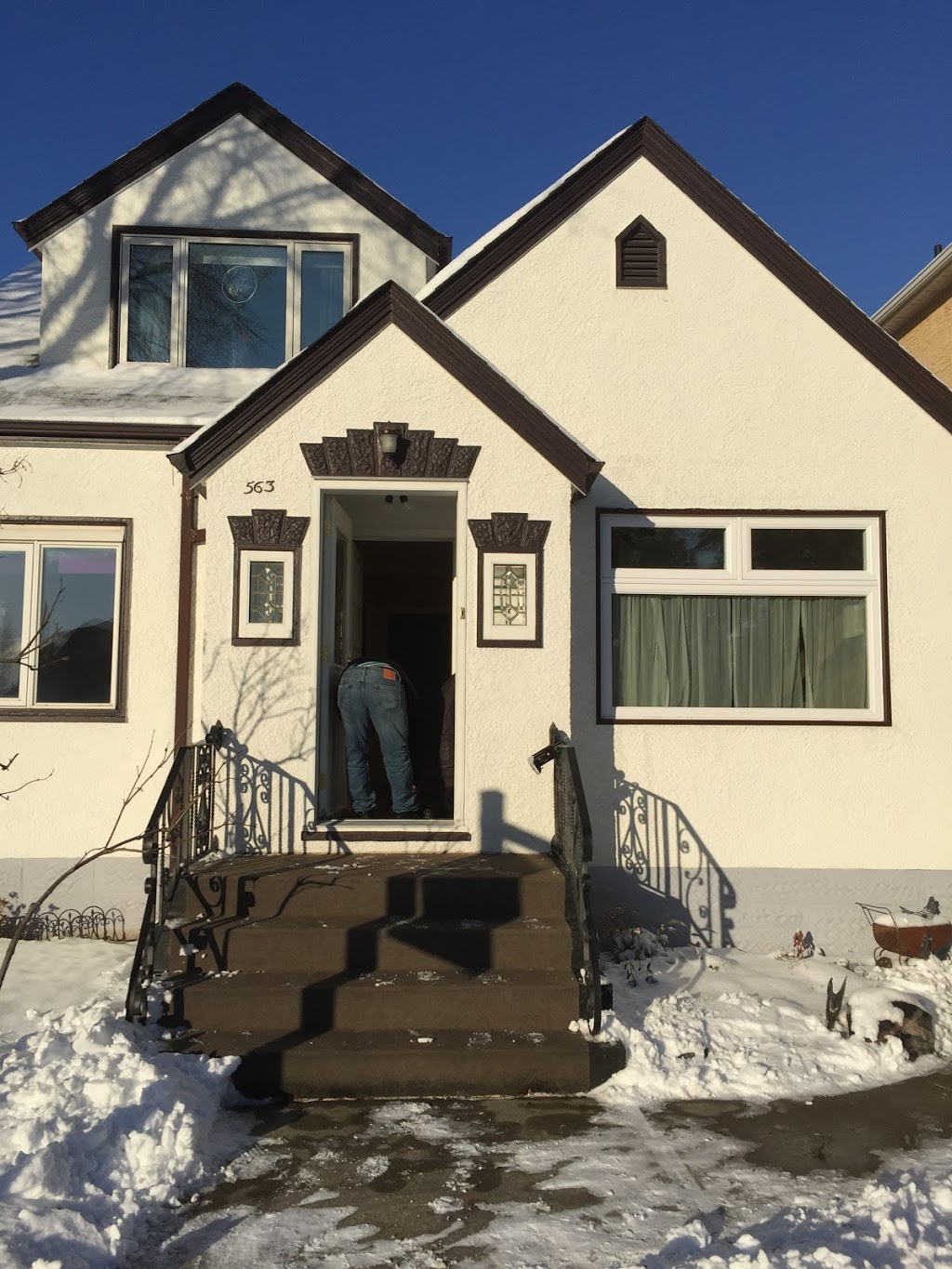 Chalmers Park | 55 Chalmers Ave, Winnipeg, MB R2L 0G5, Canada