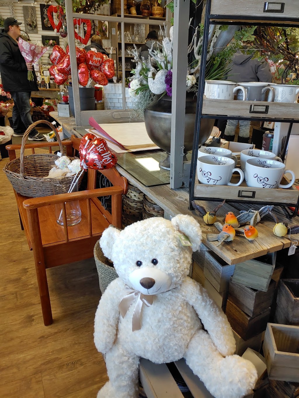 Weekly Flowers Florist & Flower Delivery | 5303 Canotek Rd, Ottawa, ON K1J 9M1, Canada | Phone: (613) 748-0000