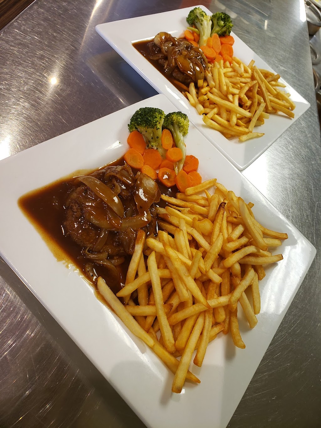 Eggsquis Laprairie Dejeuner et Diner | 165 Bd Taschereau, La Prairie, QC J5R 6G8, Canada | Phone: (450) 907-4166