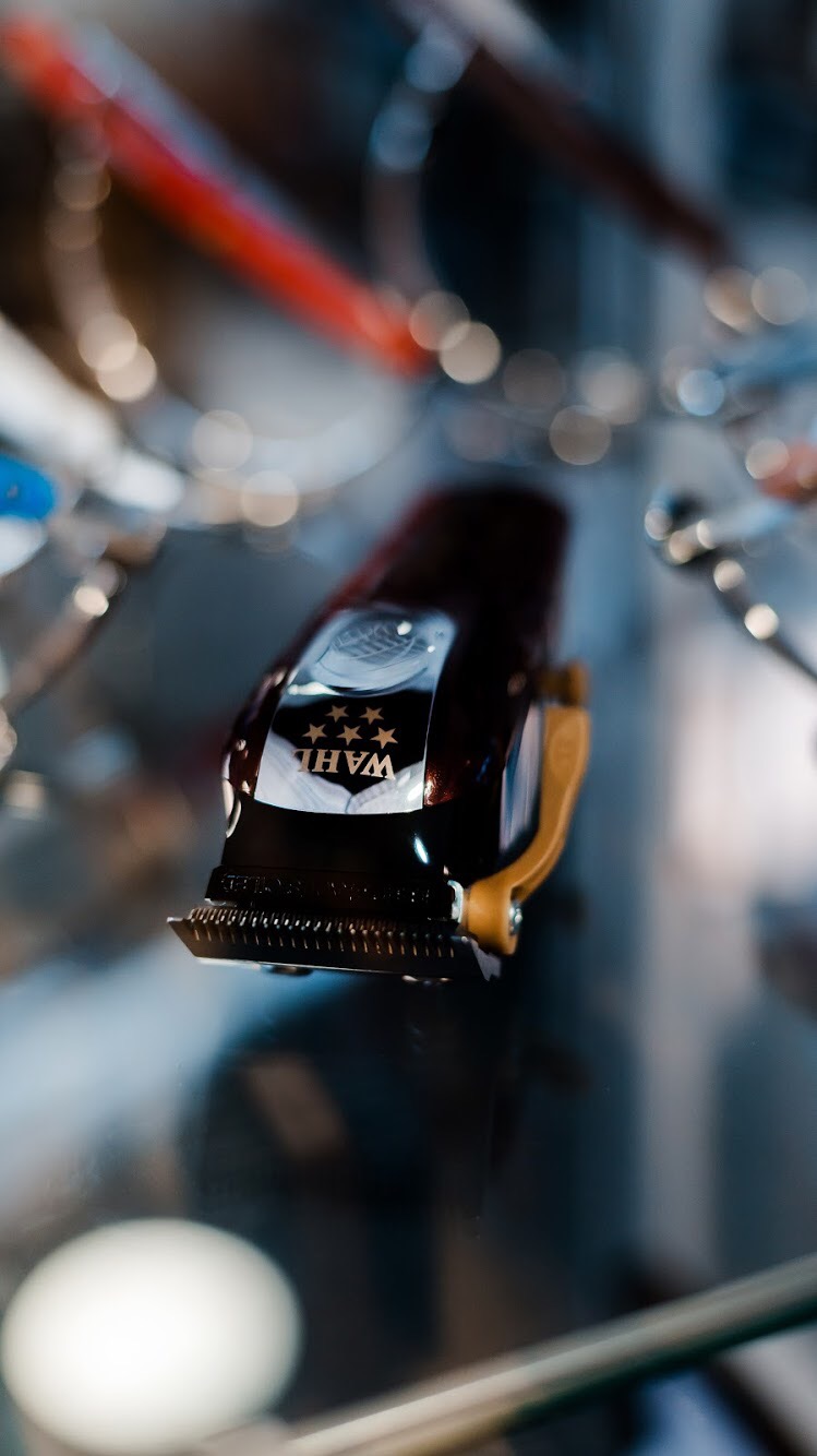 Empire Barber Supply | 2750 22 St NE #105, Calgary, AB T2E 7L9, Canada | Phone: (587) 889-2551
