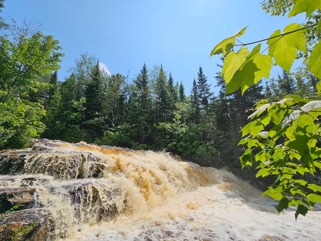 Pourvoirie des Trois Lacs | Chem. de Lapointe, Saint-Bruno-de-Kamouraska, QC G0L 2M0, Canada | Phone: (418) 495-2054