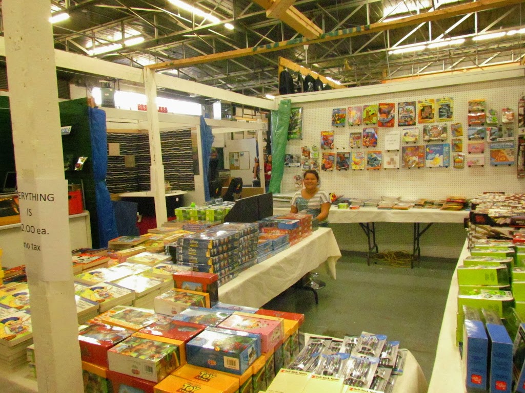 Gibraltar Weekend Market | 1712 Dundas St, London, ON N5W 3E3, Canada | Phone: (519) 659-8725