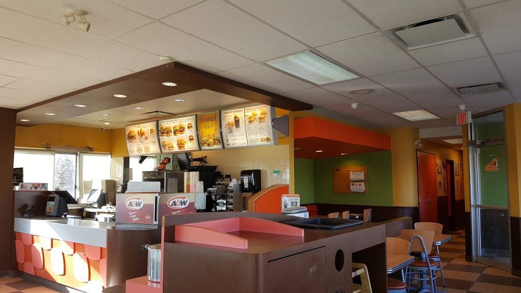 A&W Canada | 1078 Hoover Park Dr, Whitchurch-Stouffville, ON L4A 0K2, Canada | Phone: (905) 642-2880