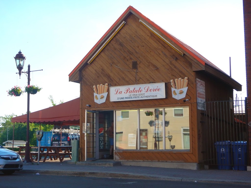 La Patate Doree | 157 Rue Eddy, Gatineau, QC J8X 1V1, Canada | Phone: (819) 770-5090