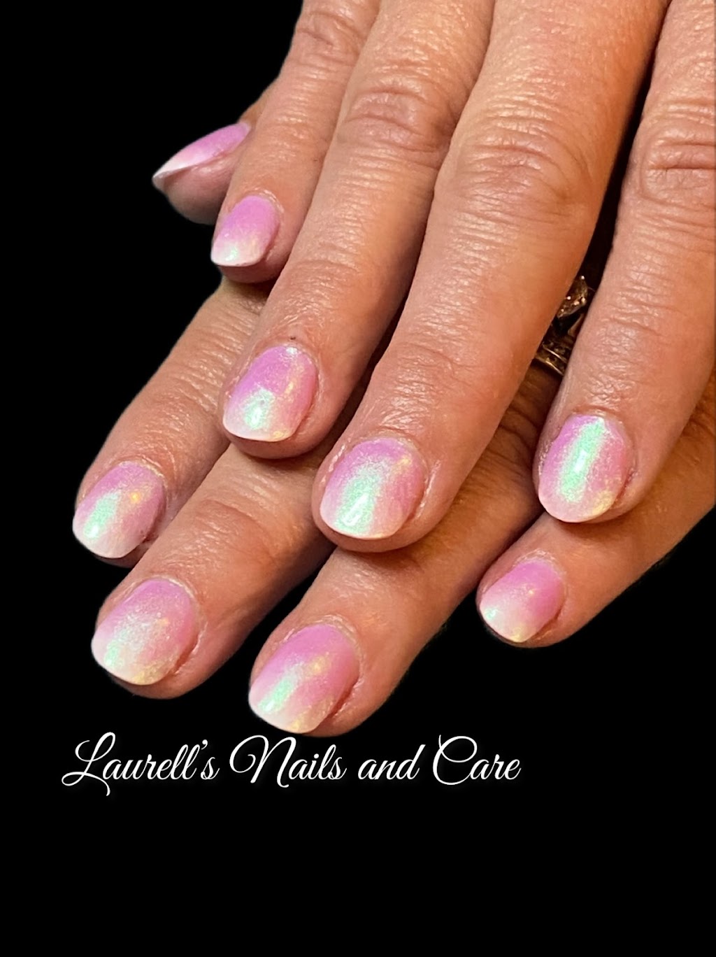 Laurells Nails And Care | 31 Amelia St, Paris, ON N3L 1Z4, Canada | Phone: (519) 635-1208