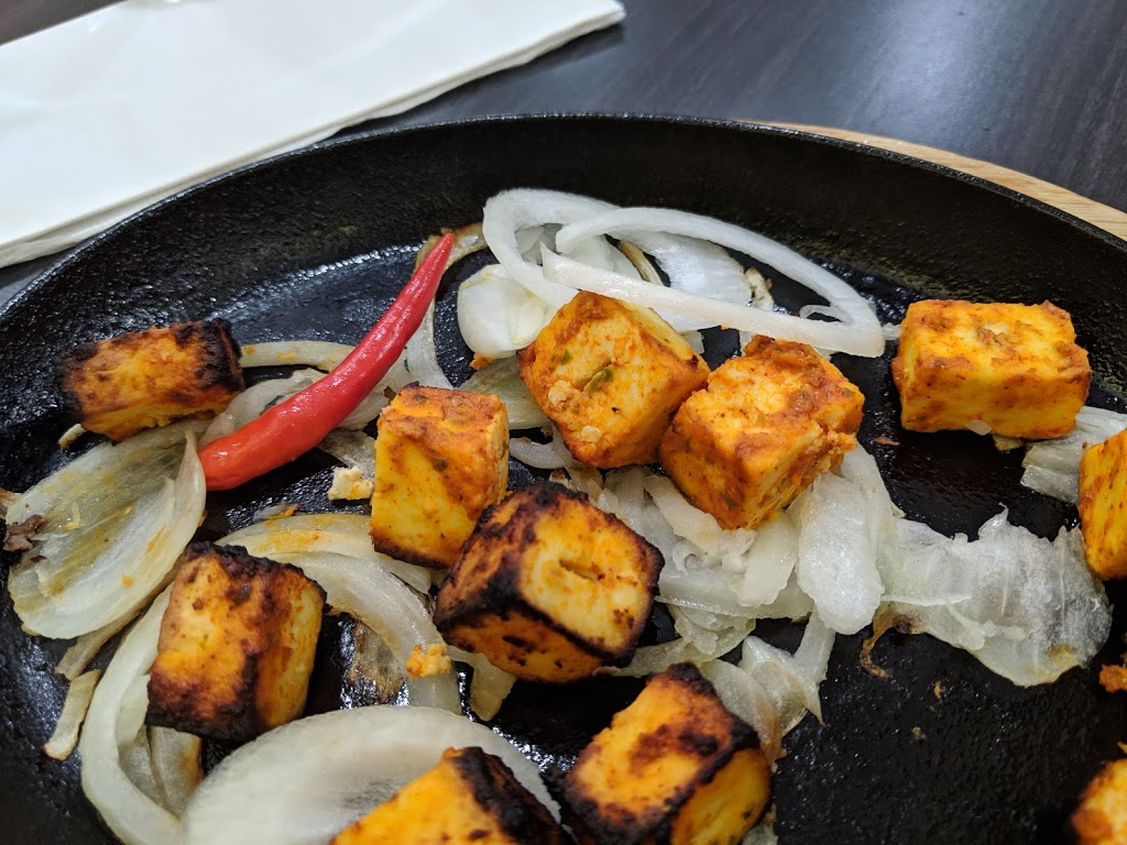 BBQ Hut Pakistani Grill | 435 Notre Dame Ave, Winnipeg, MB R3B 1R4, Canada | Phone: (204) 221-4144