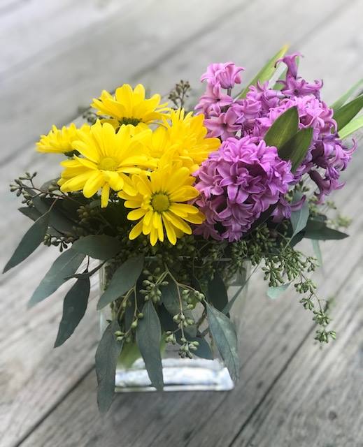 Goulds Flowers & Gifts | 83 Locust St, Lockport, NY 14094, USA | Phone: (716) 433-7673