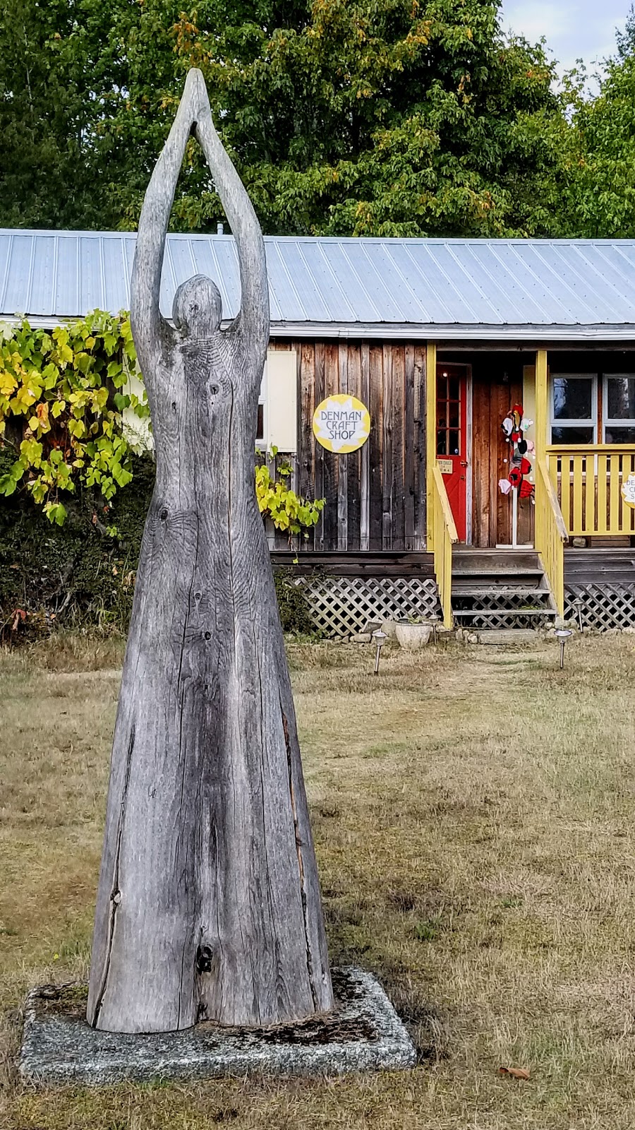 Denman Craft Shop | 1071 NW Rd, Denman Island, BC V0R 1T0, Canada | Phone: (250) 335-0881
