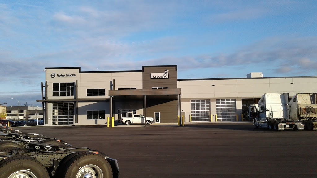 Pacific Coast Heavy Truck Group | 9758 203 St, Langley City, BC V1M 4B9, Canada | Phone: (604) 888-5577