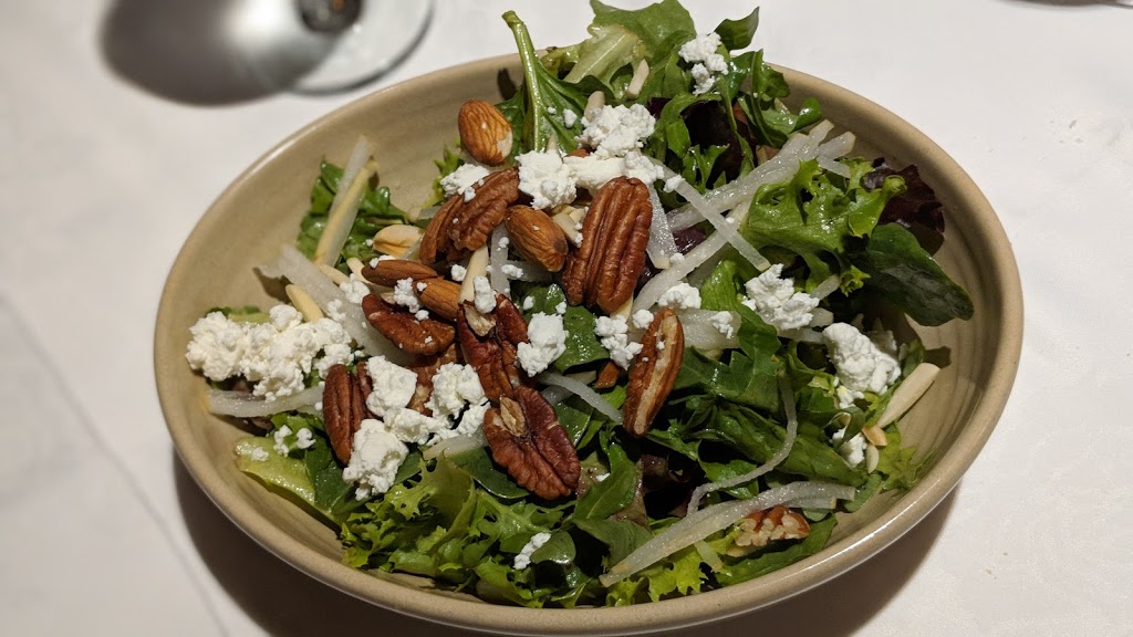 LOrée du Bois | 15 Kingsmere Rd, Chelsea, QC J9B 1A1, Canada | Phone: (819) 827-0332