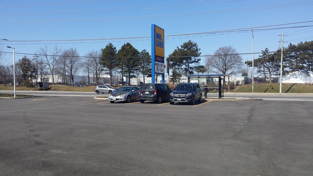 Mr. Lube | 2346 Dundas St W, Mississauga, ON L5K 1R7, Canada | Phone: (905) 822-2425