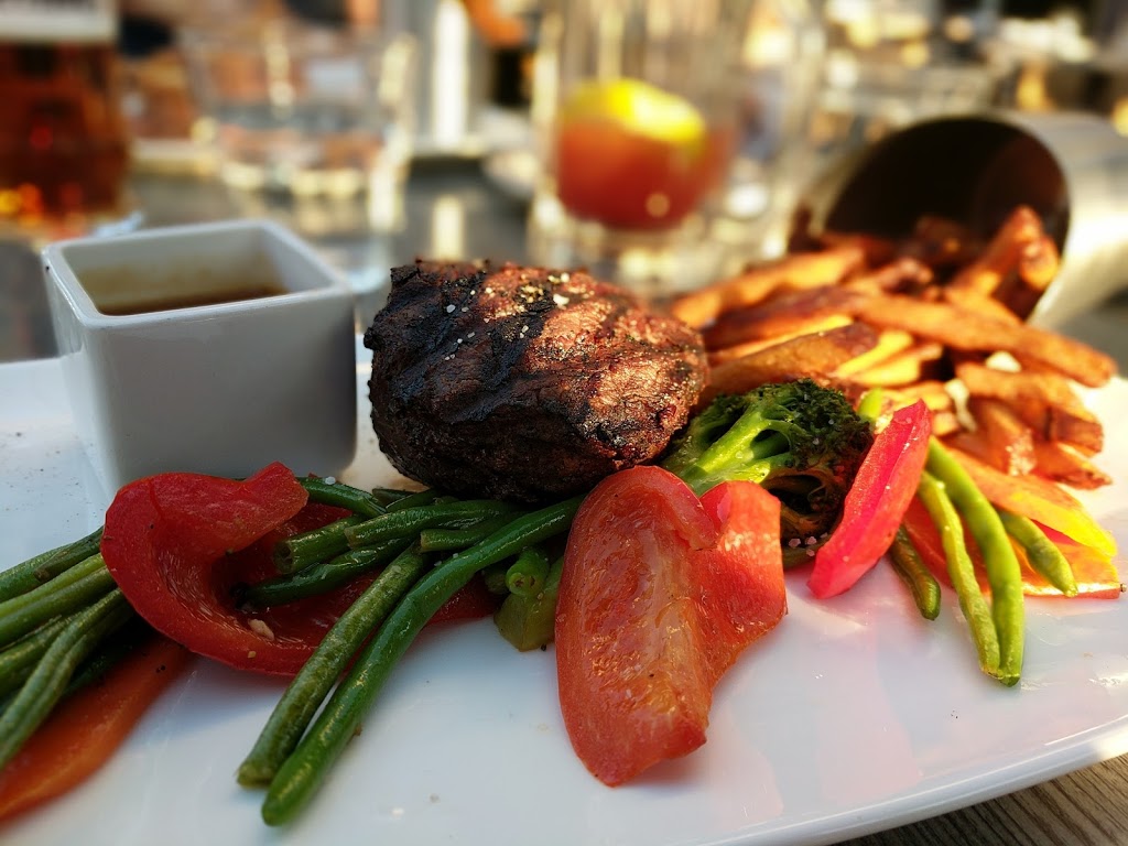 Restaurant Vertigo Boisbriand | 3305 Avenue des Grandes Tourelles, Boisbriand, QC J7H 1M9, Canada | Phone: (450) 951-8425