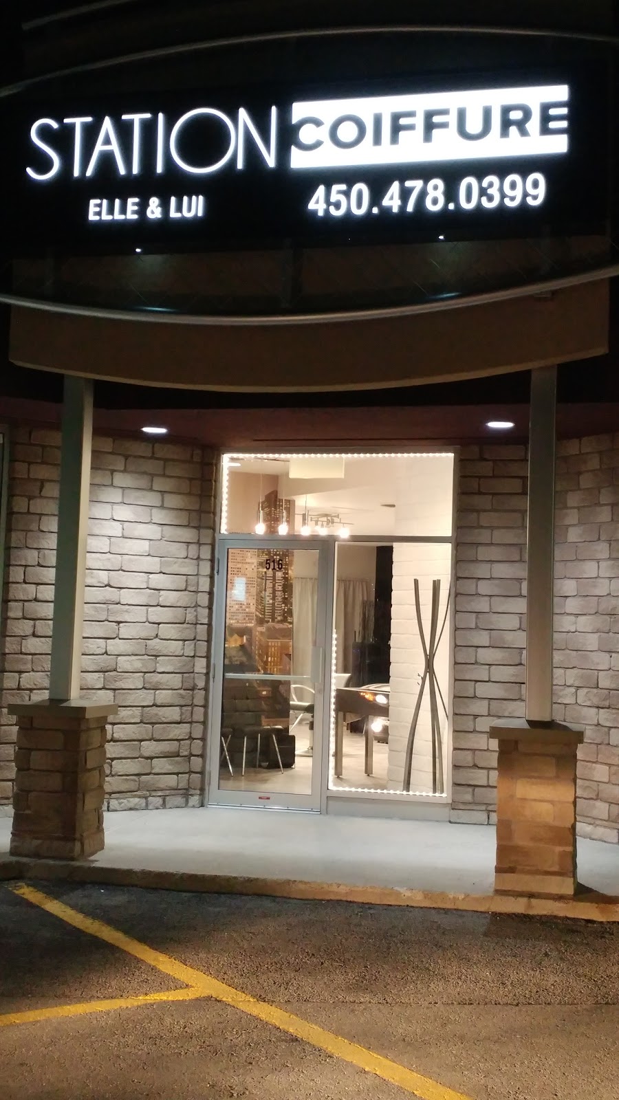 Station Coiffure | 516 Boulevard Ste Anne, Sainte-Anne-des-Plaines, QC J0N 1H0, Canada | Phone: (450) 478-0399
