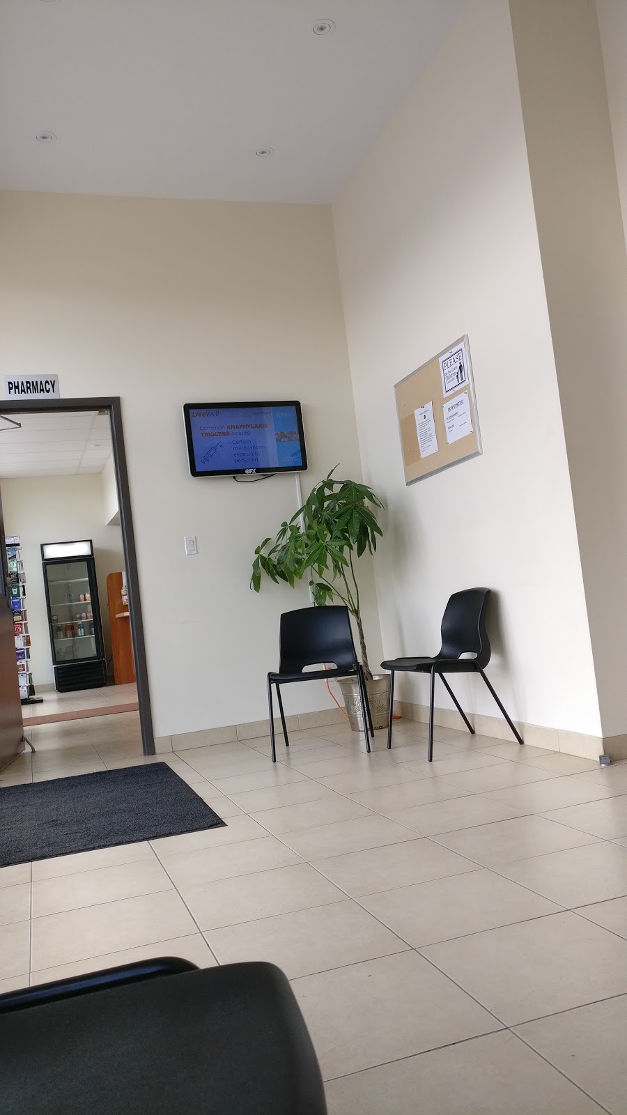 Castle Oaks Medical Centre | 225 Castle Oaks Crossing, Brampton, ON L0J 1C0, Canada | Phone: (905) 794-4994