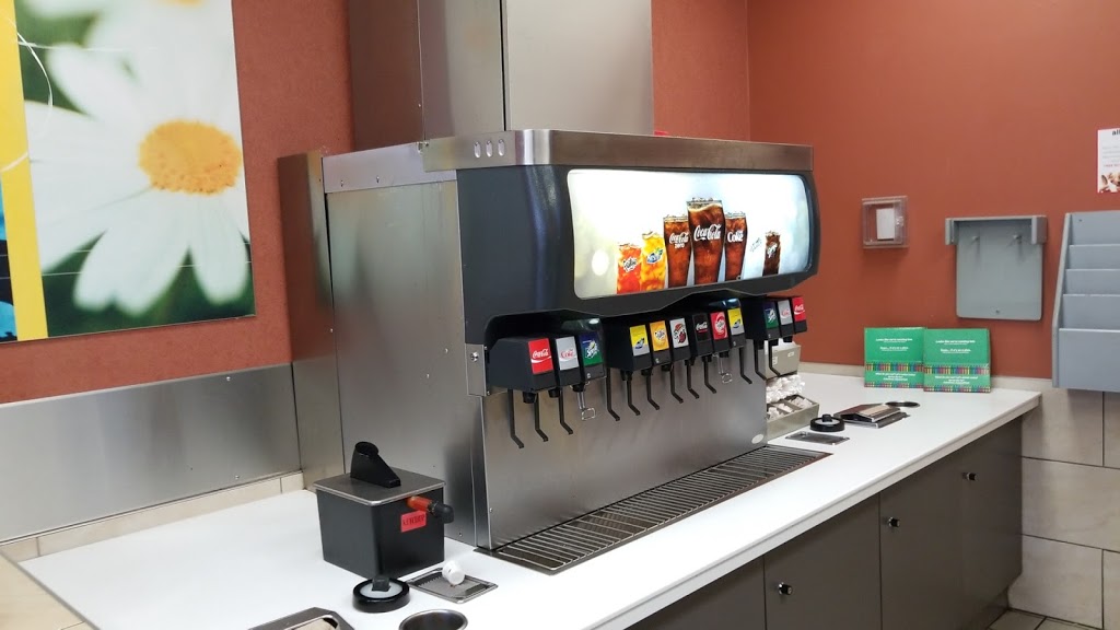 McDonalds | 1735 Kipling Ave, Etobicoke, ON M9R 2Y8, Canada | Phone: (416) 244-8571