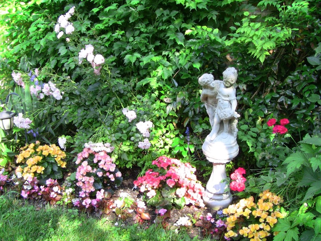 A Valley View Bed and Breakfast | 2 R.R., Granton, ON N0M 1V0, Canada | Phone: (519) 225-2685