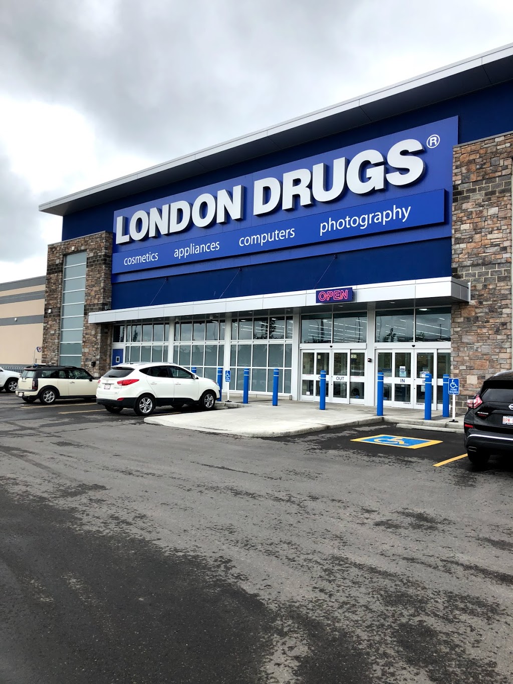 London Drugs | 50 Sage Hill Plaza NW, Calgary, AB T3R 0S4, Canada | Phone: (403) 571-4987