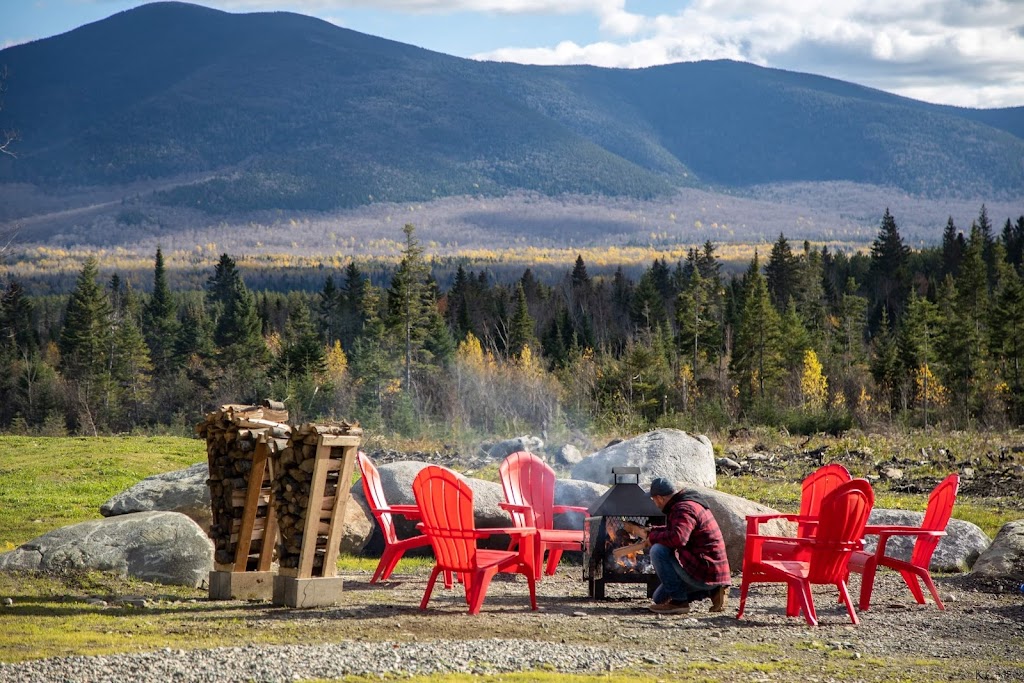 Chalet Malamut | 115 Chem. Roi-du-Mont, Woburn, QC G0Y 1R0, Canada | Phone: (819) 544-9662