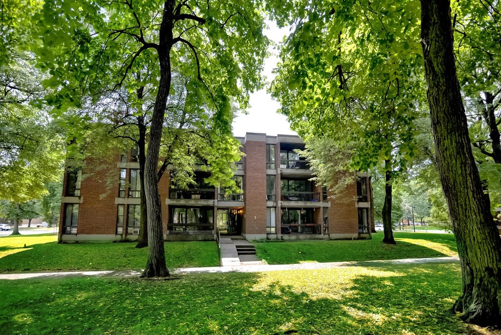 PH 1 - 3 Garden | 222 Rue Berlioz, Verdun, QC H3E 1B8, Canada | Phone: (514) 769-8982
