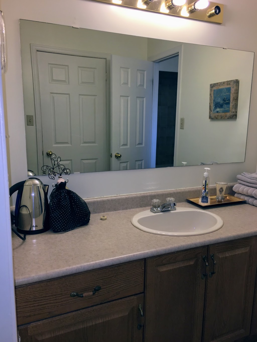 Amandas B & B | 304 Raymerville Dr, Markham, ON L3P 6N9, Canada | Phone: (416) 707-5723