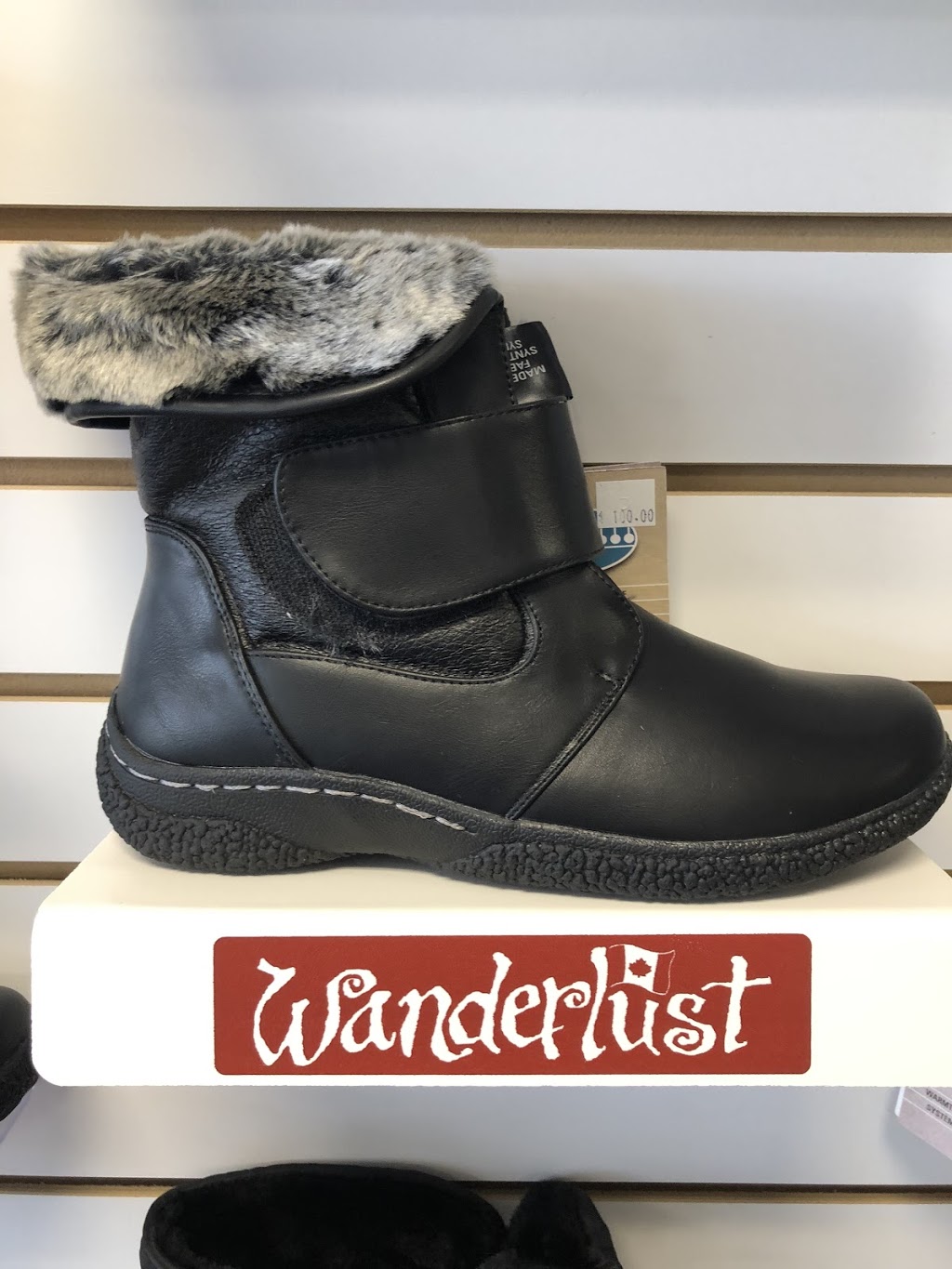The Shoebox | 565 Murphy Rd, Sarnia, ON N7S 5B6, Canada | Phone: (519) 383-0588