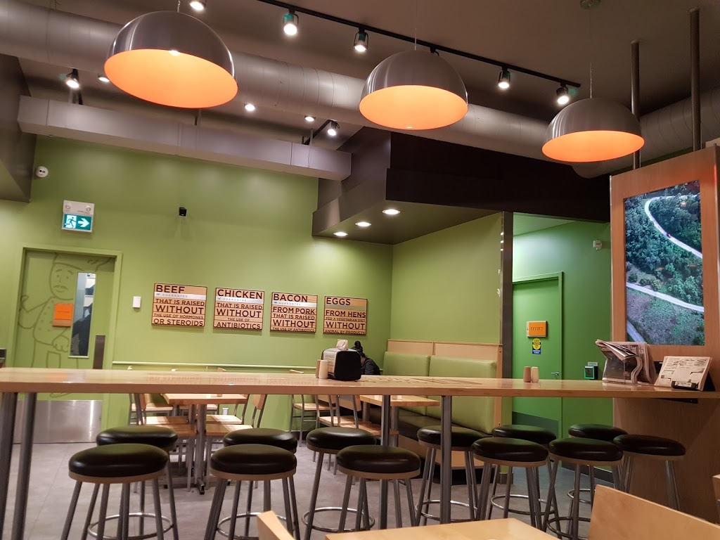 A&W Canada | 843 Tower St S, Fergus, ON N1M 2R2, Canada | Phone: (226) 383-1665