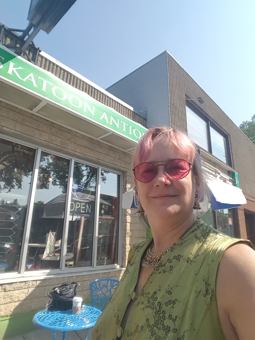Saskatoon Antique & Brass Shop Ltd | 418 33rd Street West, Saskatoon, SK S7L 0V6, Canada | Phone: (306) 374-6566
