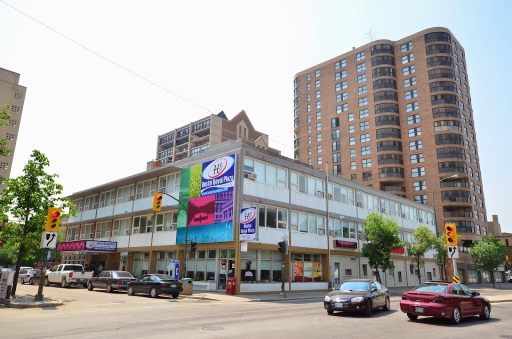 Hotel Royal Plaza | 330 Kennedy St, Winnipeg, MB R3B 3A4, Canada | Phone: (204) 783-3000