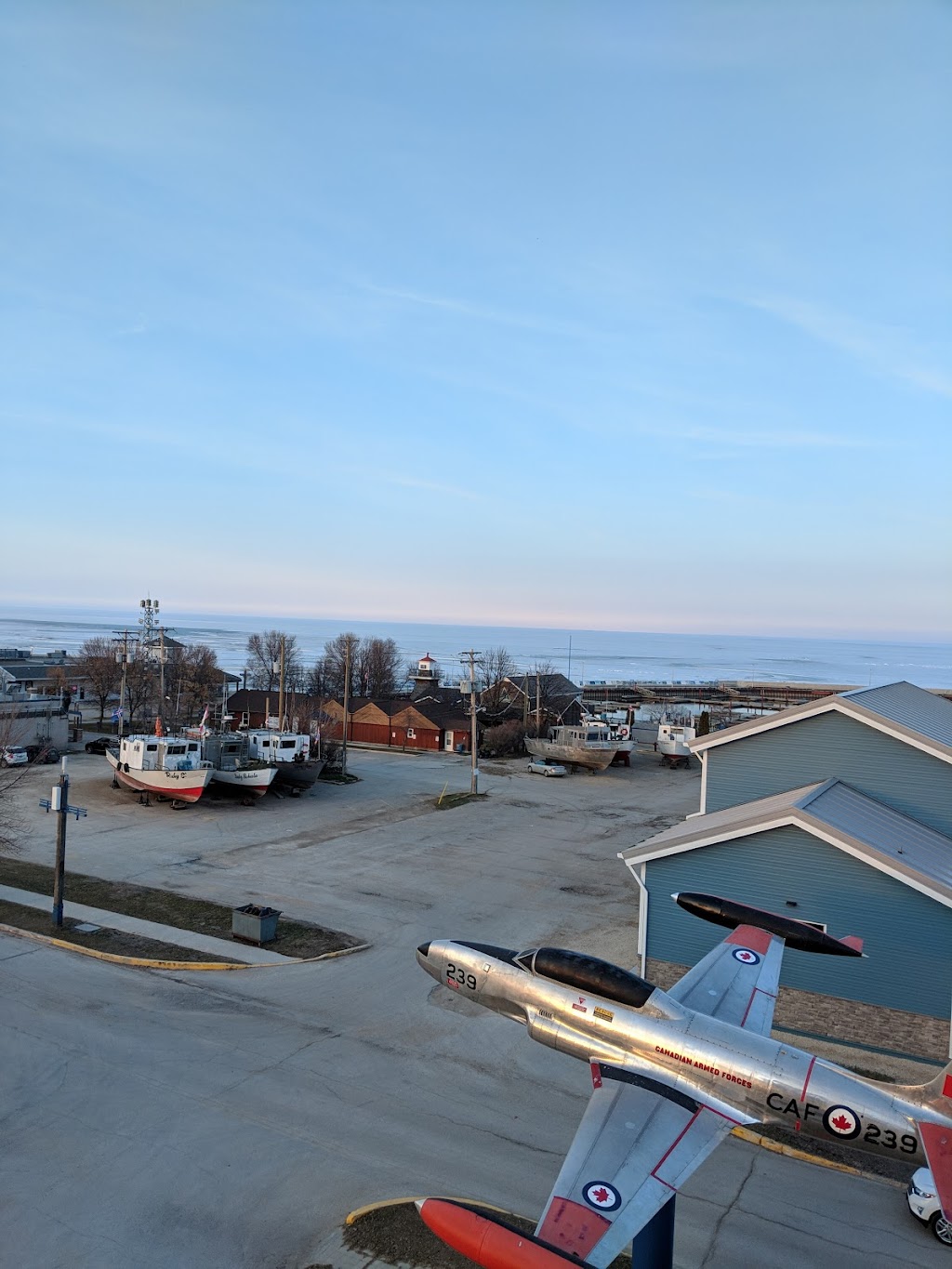 Waterfront Centre | 94 1 Ave, Gimli, MB R0C 1B1, Canada | Phone: (204) 642-4611