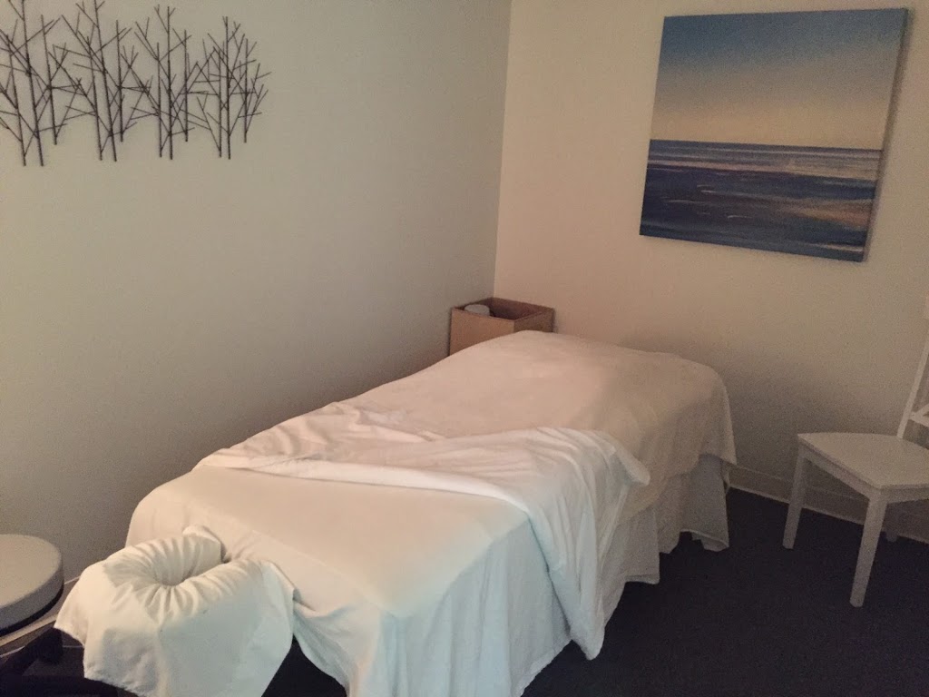 Momentum Wellness Centre and Breathing Space Yoga Studio | 80 Water St, Windsor, NS B0N 2T0, Canada | Phone: (902) 798-0880