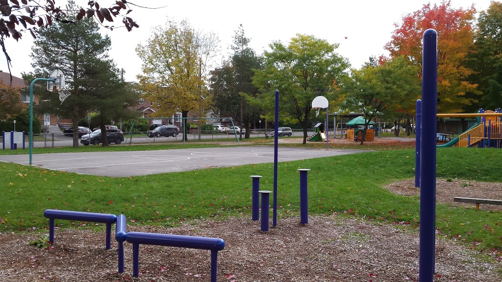Heron Park | 999 Heron Rd, Ottawa, ON K1H, Canada | Phone: (613) 247-4808