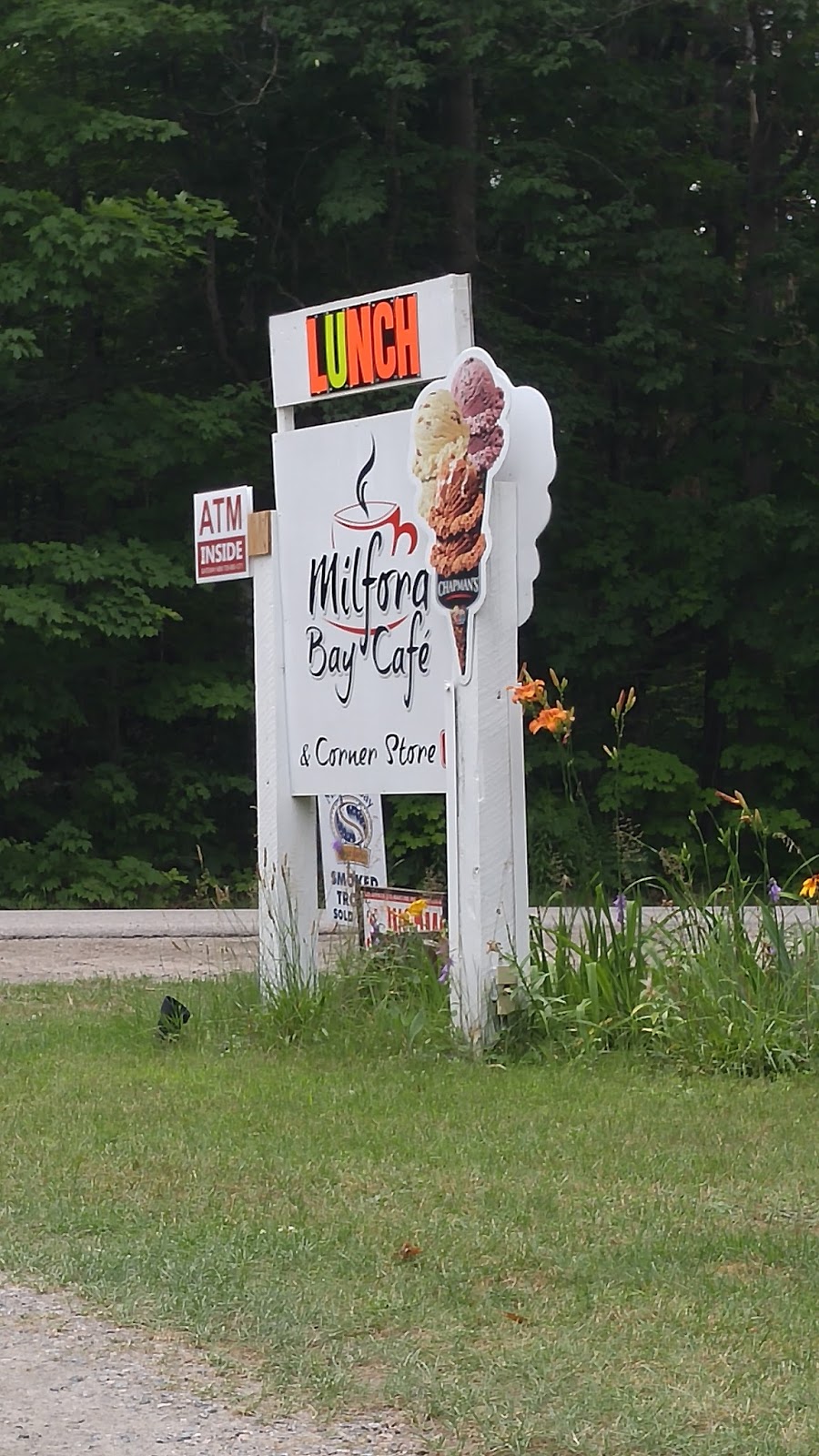 Milford Bay Café and Corner Store | 1010 Beaumaris Rd, Bracebridge, ON P1L 1W8, Canada | Phone: (705) 764-0201