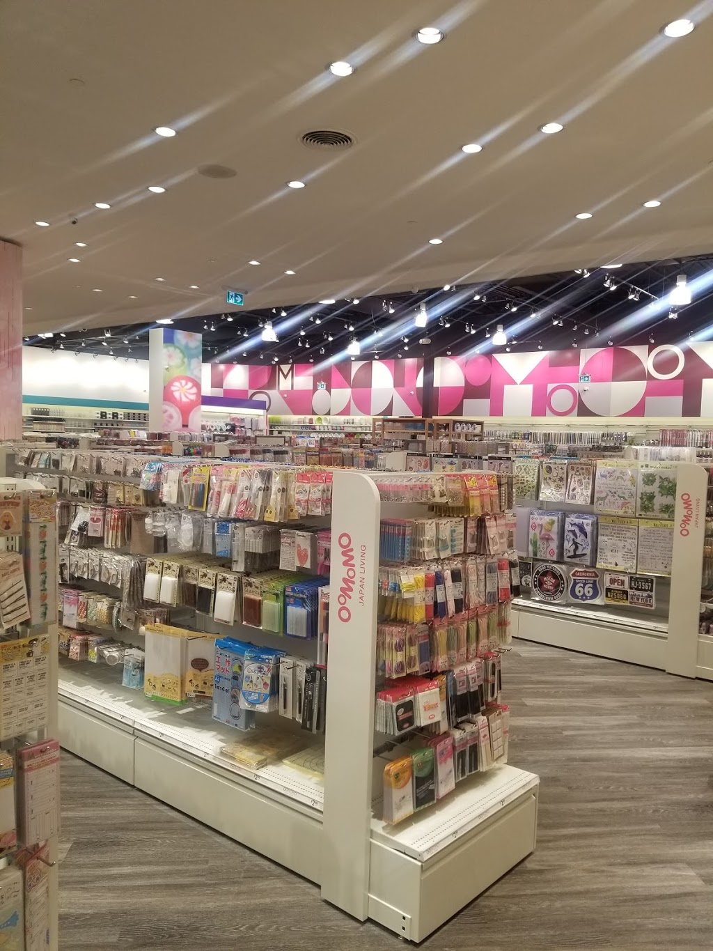 Oomomo | 3265 Hwy 7, Markham, ON L3R 3P9, Canada | Phone: (905) 604-8390