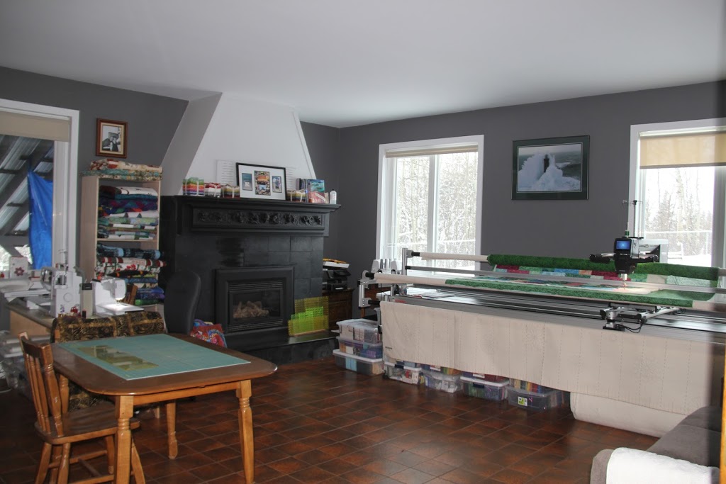 Joyquilts | 2 Croftland Way, Ardrossan, AB T8G 2A4, Canada | Phone: (587) 599-0825