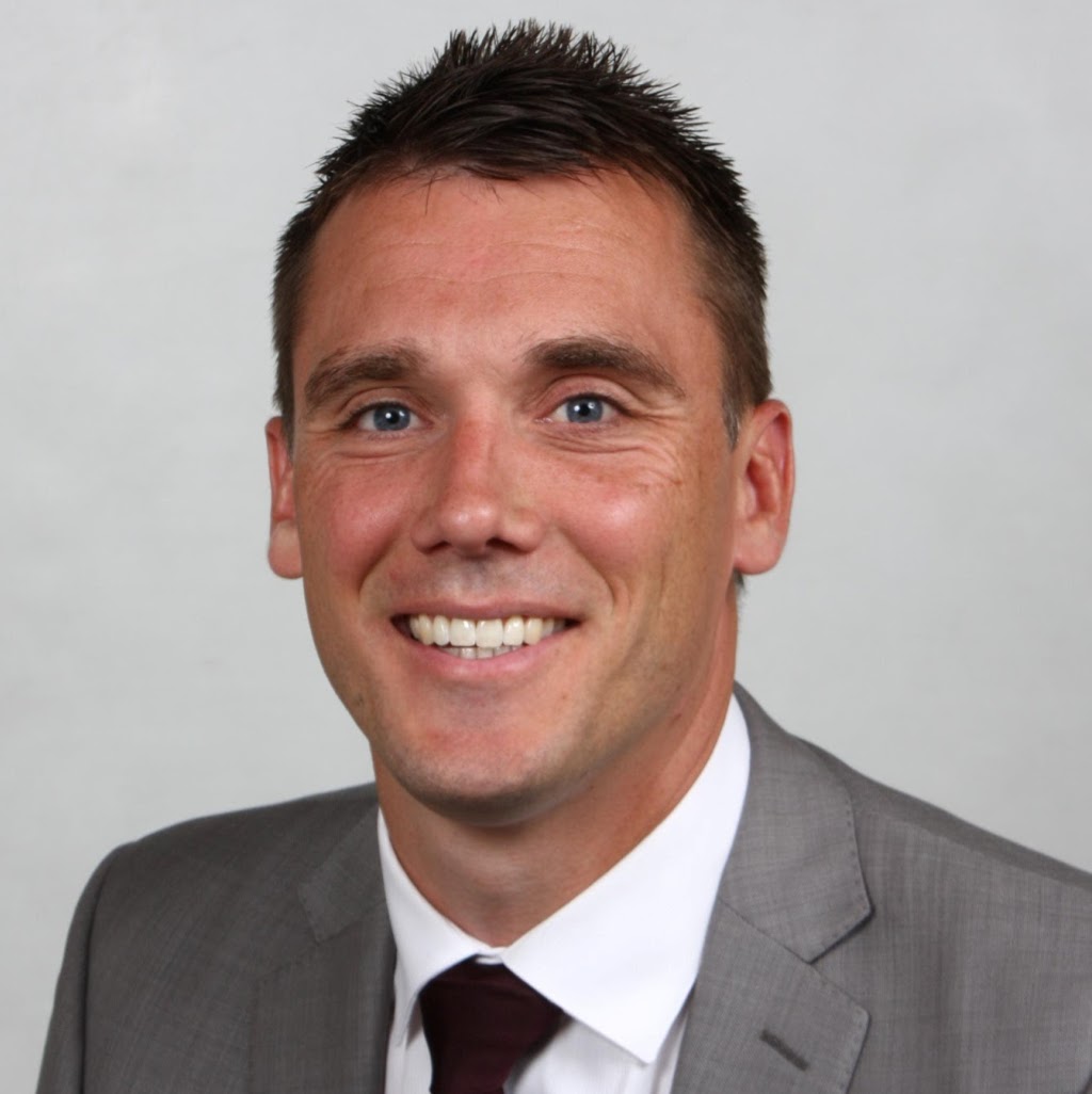 Scott Jones Real Estate Agent | 83 Erb St W, Waterloo, ON N2L 6C2, Canada | Phone: (519) 498-0455