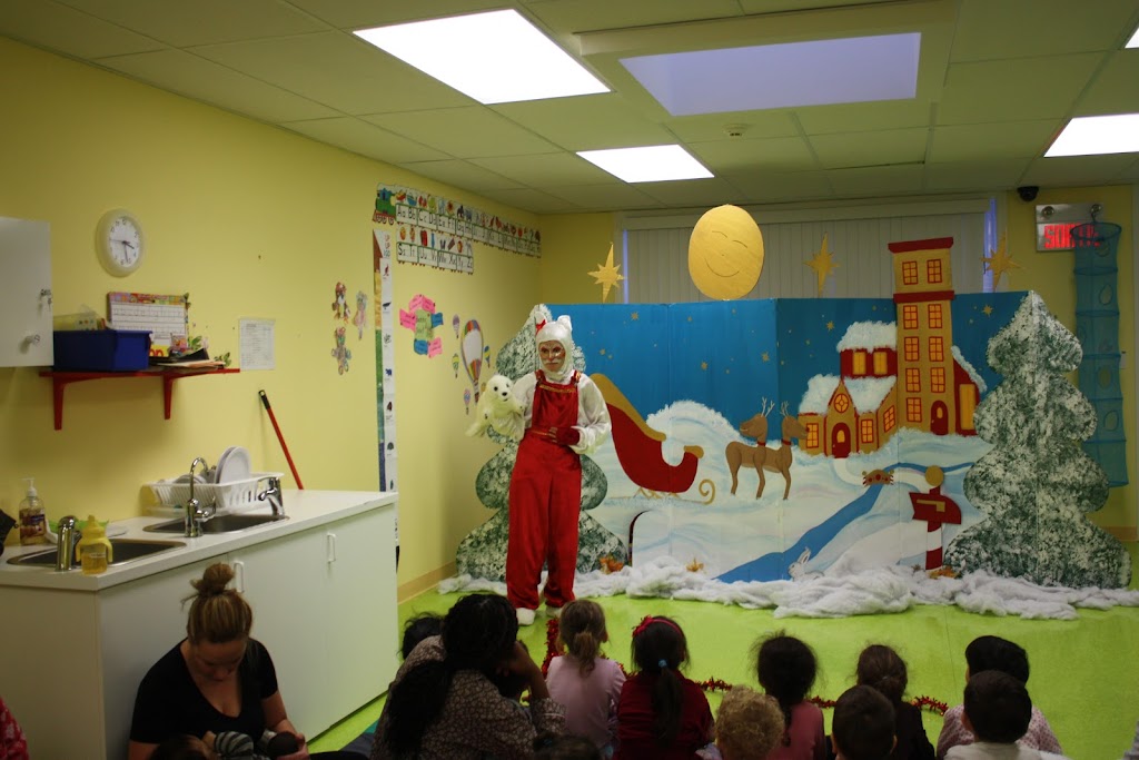 Garderie La Petite Academie Centrale | 7655 Rue Centrale, LaSalle, QC H8P 1L2, Canada | Phone: (514) 364-5554