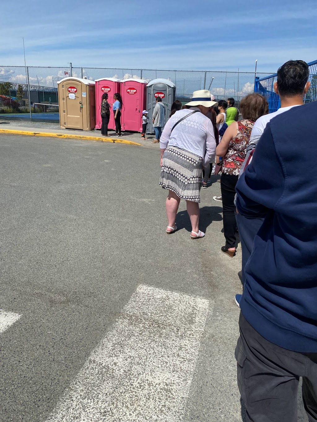 Public Washroom | 3136 McBride Ave, Surrey, BC V4A 3E2, Canada | Phone: (604) 501-5050