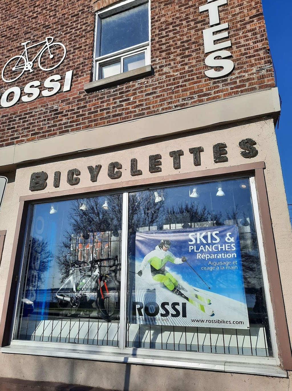 Rossi bikes & ski | 2500 Bd Saint-Joseph, Montréal, QC H8S 2N9, Canada | Phone: (514) 634-1611