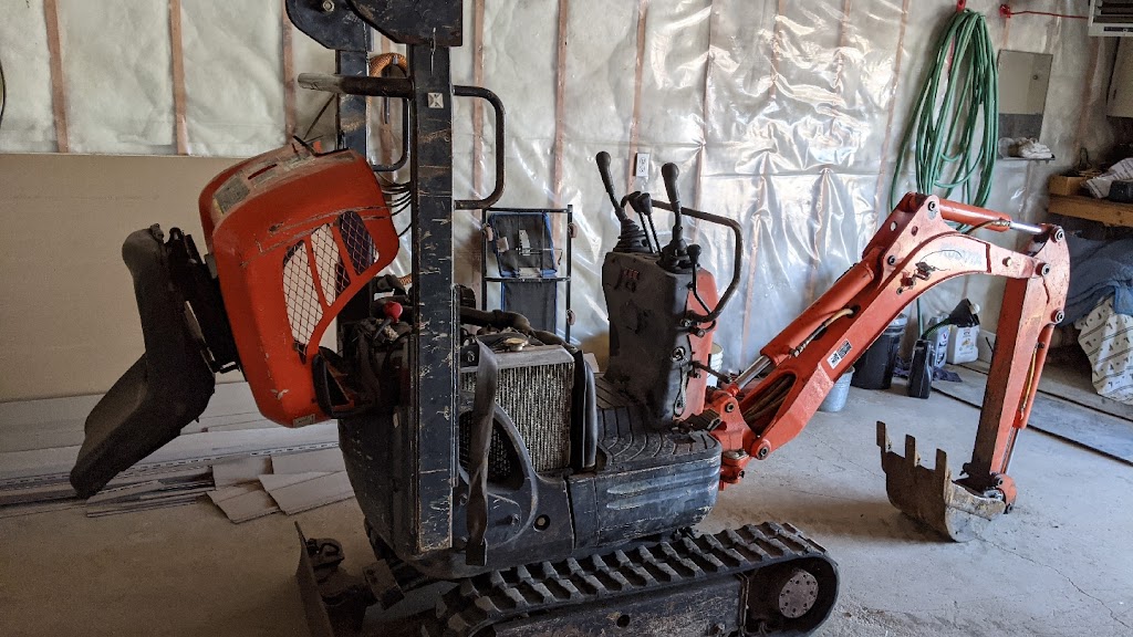 Oak Bluff Skid Steer & Trailer Rentals | 66 Macdonald Rd, Oak Bluff, MB R0G 1N0, Canada | Phone: (204) 981-8466