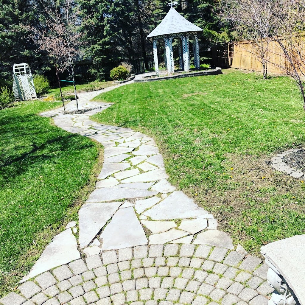 Simcoe Lawns Ltd | point of interest | 488 Yonge St, Barrie, ON L4N 4E2, Canada | 4168356412 OR +1 416-835-6412