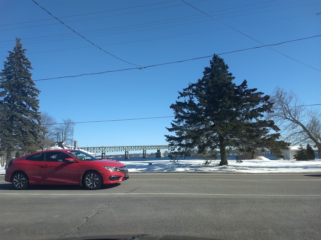 MacEwen | 2618 2, Prescott, ON K0E 1T0, Canada | Phone: (613) 925-2504