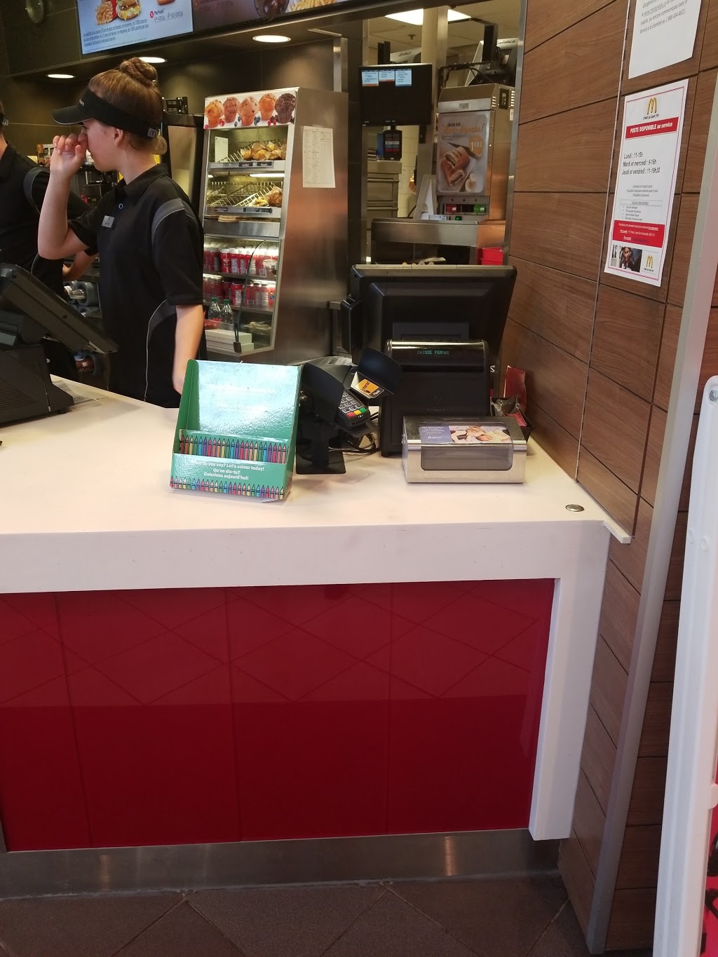 McDonalds | 1111 Boul. Jutras E La Grande Place Des Bois Francs, Victoriaville, QC G6S 1C1, Canada | Phone: (873) 477-0215