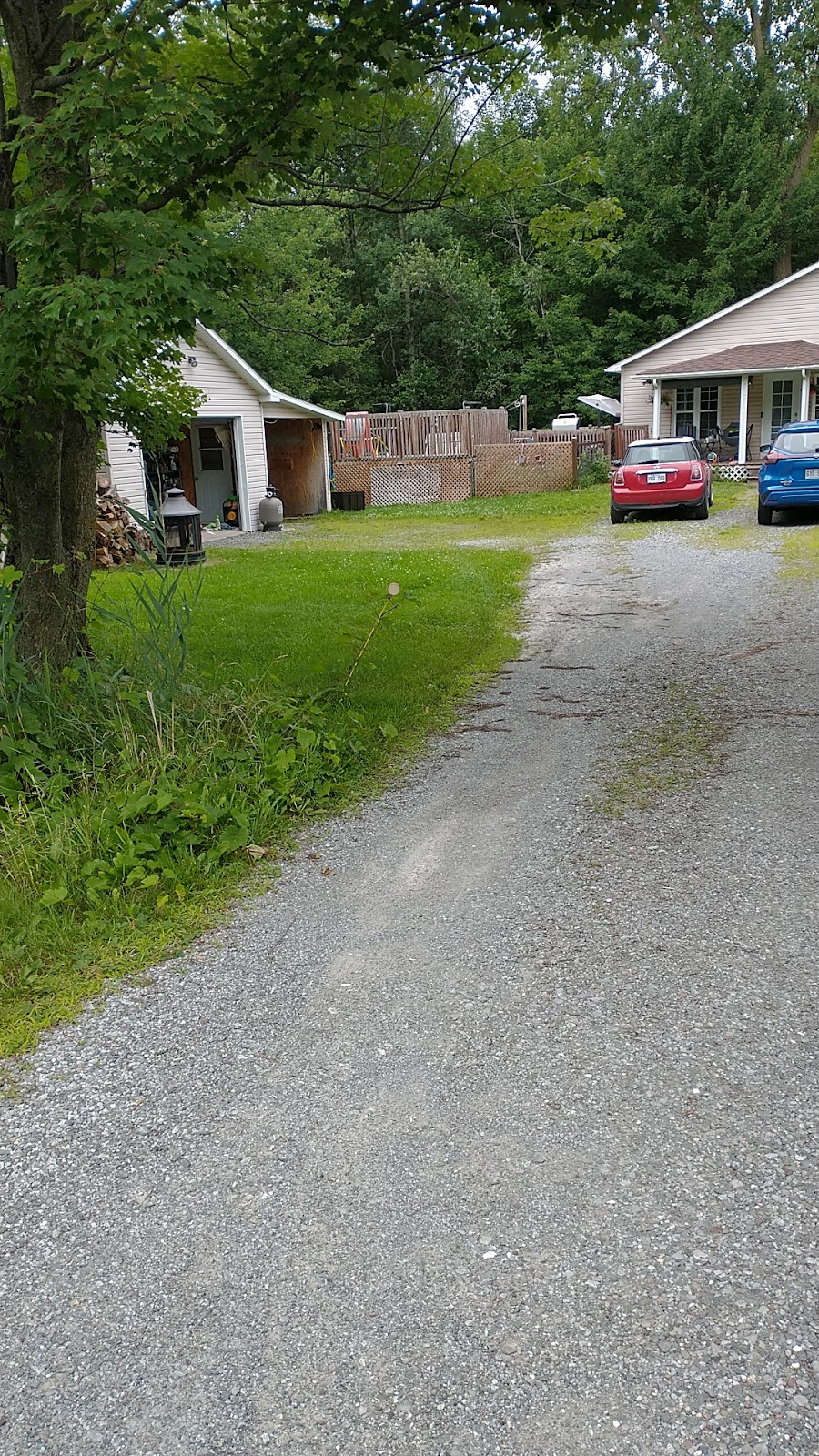 Vrai rue jutras | 12 Rue Jutras, Granby, QC J2J 0M9, Canada | Phone: (450) 378-7433