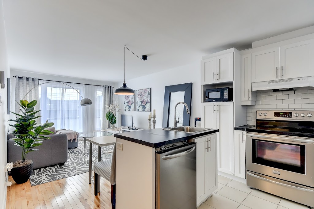 Royal Lepage Champlain- Groupe Immobilier Dina Morsi Inc. | 7250 Bd Taschereau Bureau 8, Brossard, QC J4W 1M9, Canada | Phone: (514) 794-7009