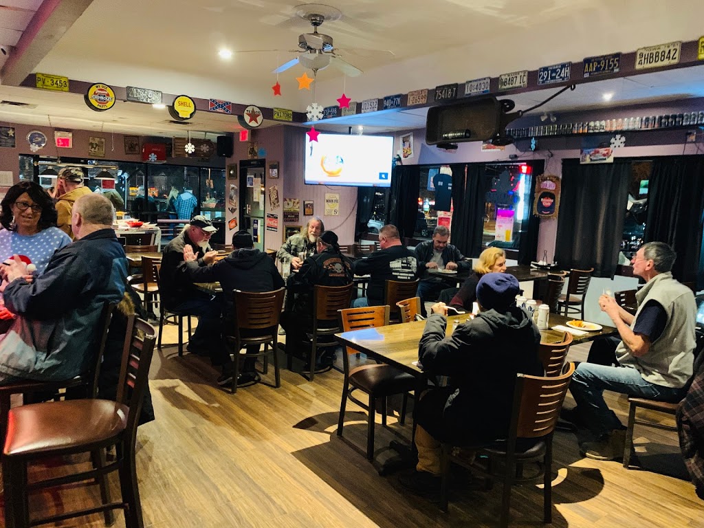 Karlas Roadhouse | 4630 Kingston Rd, Scarborough, ON M1E 4Z4, Canada | Phone: (647) 352-7780
