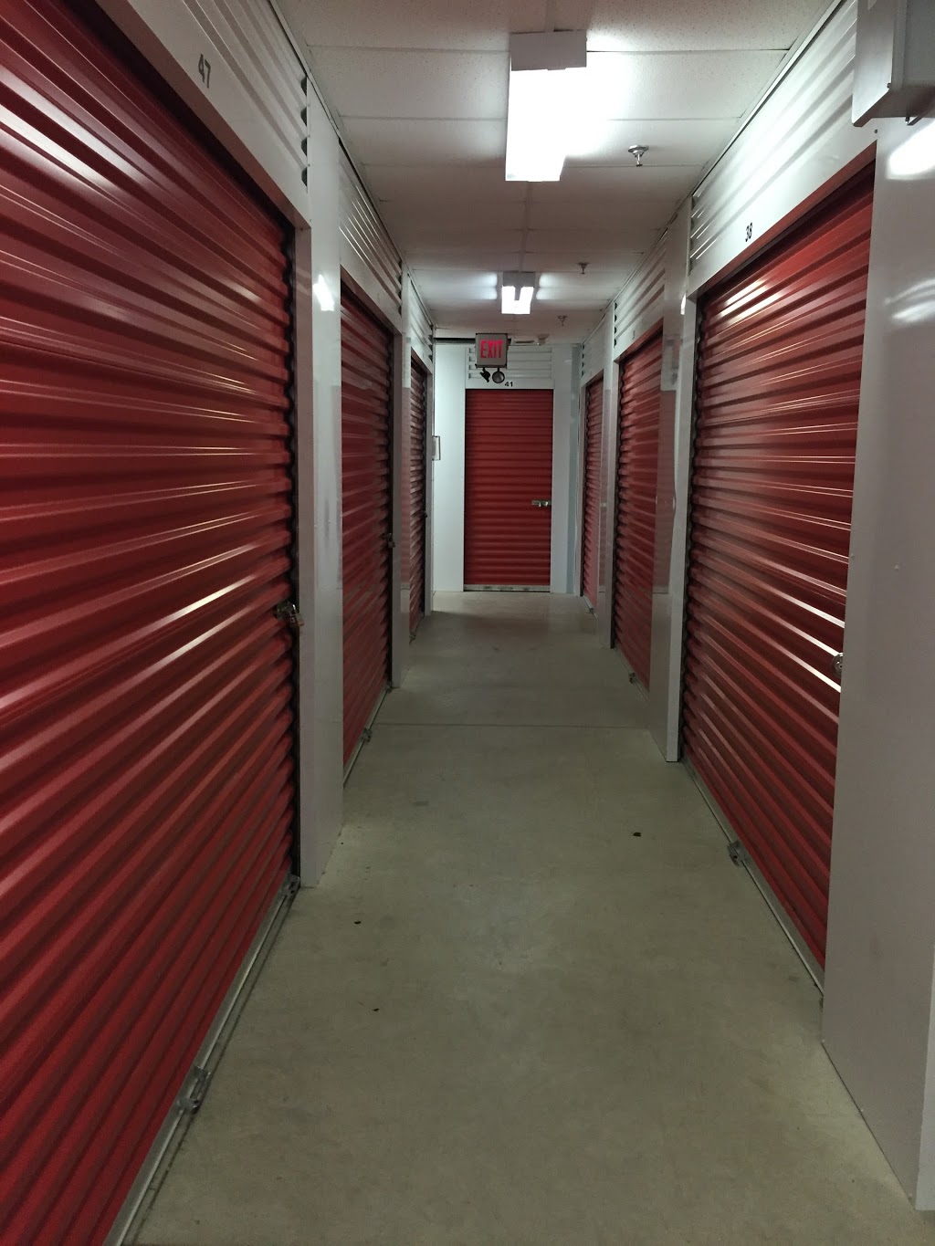 Vaultra Self-Storage - Lundys Treasure Chest | 6550 Oakwood Dr, Niagara Falls, ON L2G 0H9, Canada | Phone: (905) 356-6500