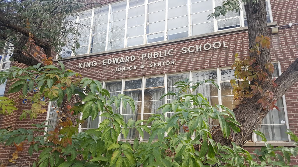 King Edward Junior and Senior Public School | 112 Lippincott St, Toronto, ON M5S 2P1, Canada | Phone: (416) 393-1320
