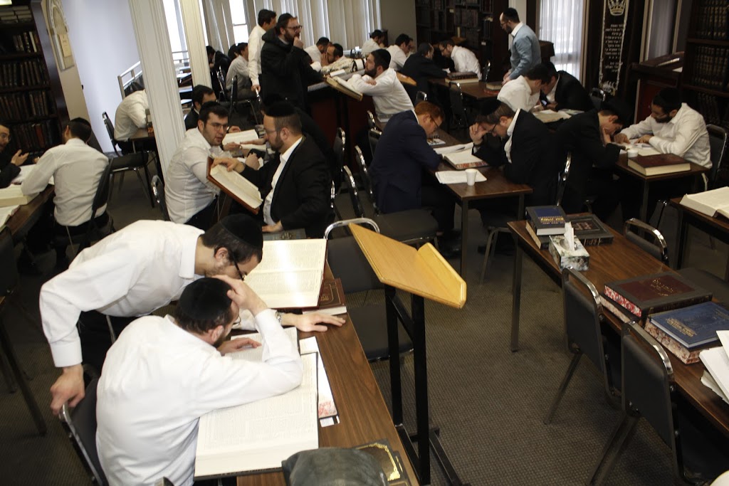 Kollel Oholei Yom Tov | 477 Lawrence Ave W, North York, ON M5M 1C6, Canada | Phone: (647) 346-9025
